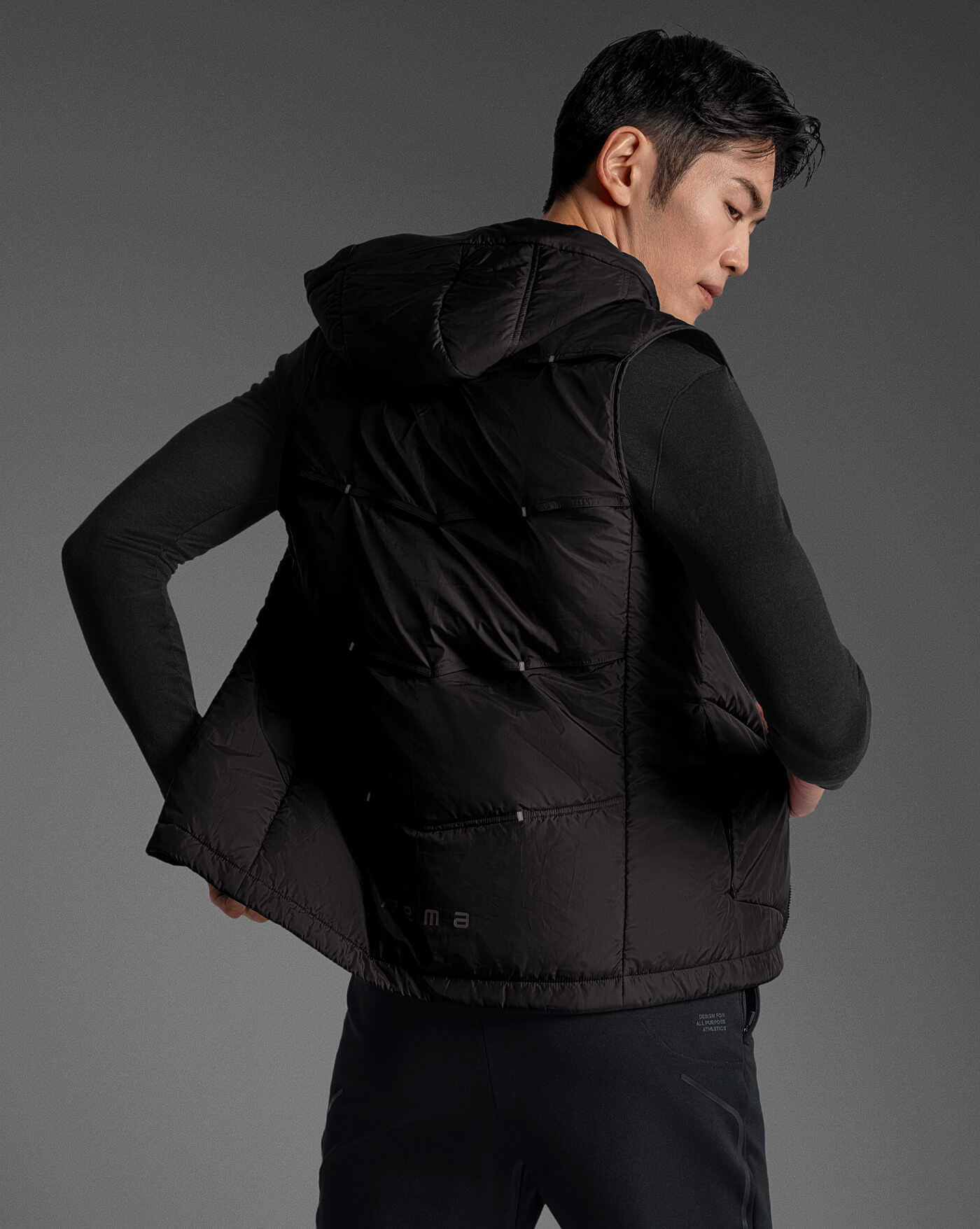 PrimaLoft Gold 保暖運動背心 hover